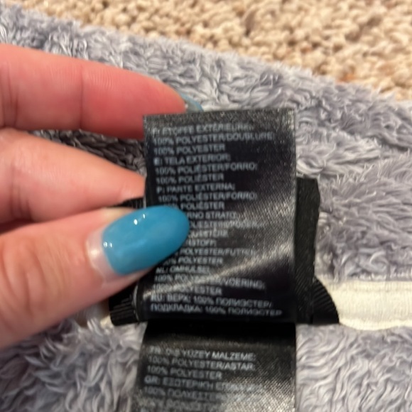 North Face Luxe Osito Jacket 2 Gray Size Medium - Picture 6 of 6